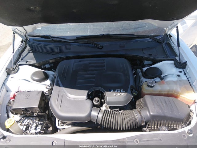 2C3CDXBG3NH212595 Dodge Charger Sxt Rwd