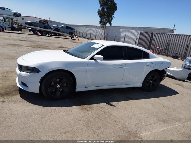2C3CDXBG3NH212595 Dodge Charger Sxt Rwd