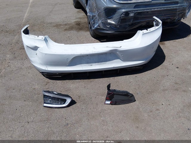 2C3CDXBG3NH212595 Dodge Charger Sxt Rwd
