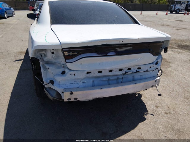 2C3CDXBG3NH212595 Dodge Charger Sxt Rwd