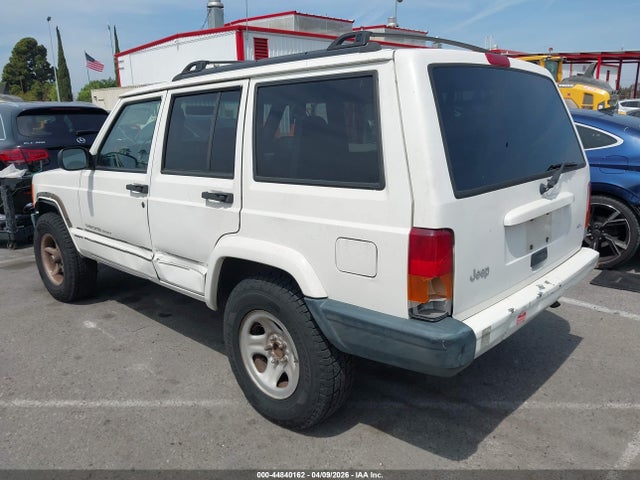 44840162 :رقم المزاد ، 1J4FT68SXXL519814 vin ، 1999 Jeep Cherokee Classic/sport مزاد بيع