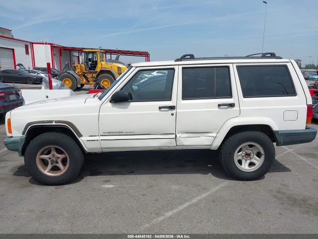 44840162 :رقم المزاد ، 1J4FT68SXXL519814 vin ، 1999 Jeep Cherokee Classic/sport مزاد بيع