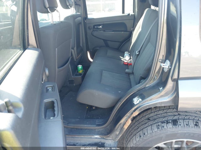 44840164 :رقم المزاد ، 1J4PN2GK2BW593020 vin ، 2011 Jeep Liberty Sport مزاد بيع