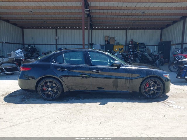 Продажа на аукционе авто 2020 Alfa Romeo Giulia Rwd, vin: ZARFAMAN8L7624333, номер лота: 44840176