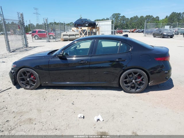 Продажа на аукционе авто 2020 Alfa Romeo Giulia Rwd, vin: ZARFAMAN8L7624333, номер лота: 44840176