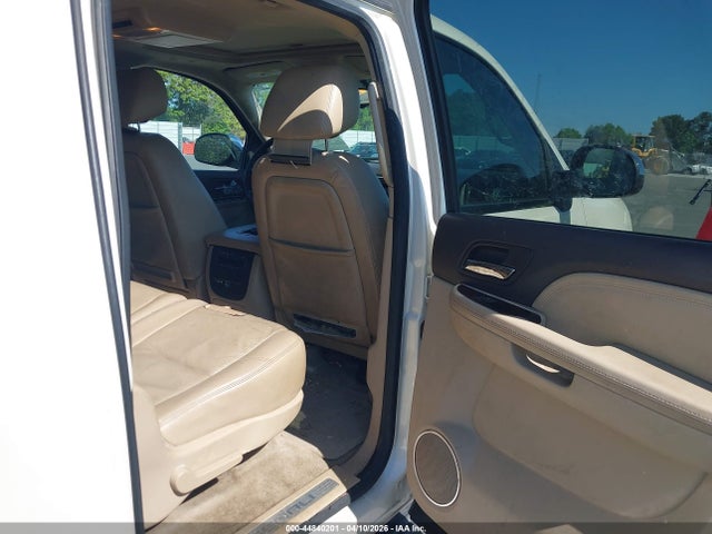 44840201 :رقم المزاد ، 1GKS2MEF3DR265590 vin ، 2013 Gmc Yukon Xl 1500 Denali مزاد بيع