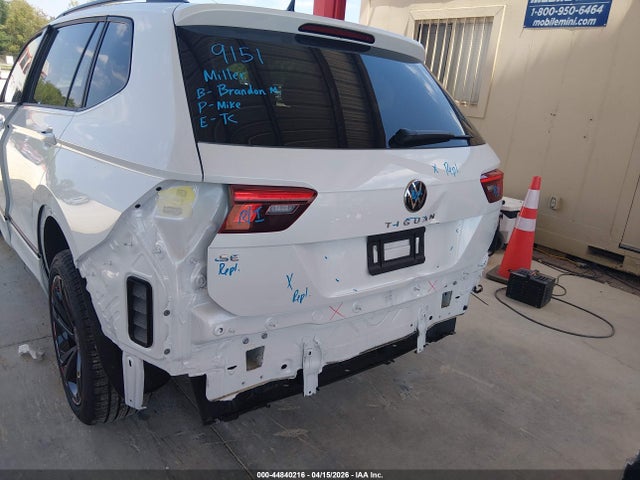 2024 Volkswagen Tiguan 2.0t Se R-line Black მანქანა იყიდება აუქციონზე, vin: 3VVCB7AX9RM204481, აუქციონის ნომერი: 44840216