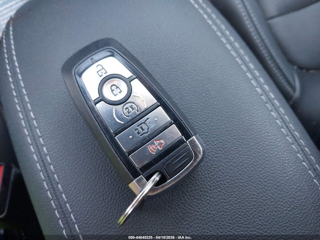 Продаж на аукціоні авто 2020 Ford Escape Titanium, vin: 1FMCU9J9XLUB46921, номер лоту: 44840220