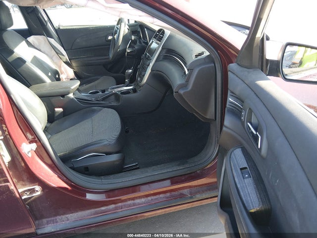 44840223 :رقم المزاد ، 1G11C5SL1FF284351 vin ، 2015 Chevrolet Malibu 1lt مزاد بيع