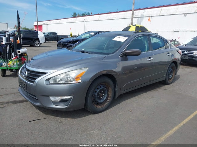 Nissan Altima 2.5 S 2015 1N4AL3AP9FC186515 Image 2