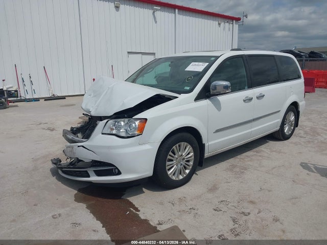44840232 :رقم المزاد ، 2C4RC1GG7FR529144 vin ، 2015 Chrysler Town & Country Limited Platinum مزاد بيع