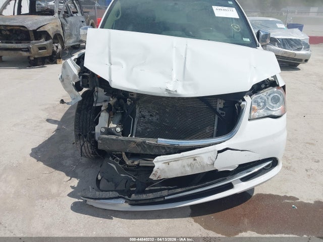 44840232 :رقم المزاد ، 2C4RC1GG7FR529144 vin ، 2015 Chrysler Town & Country Limited Platinum مزاد بيع