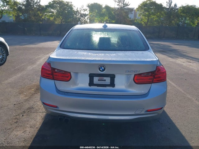 Aukcja sprzedaży 2013 Bmw 328i, vin: WBA3A5G54DNP26409, numer aukcji: 44840236