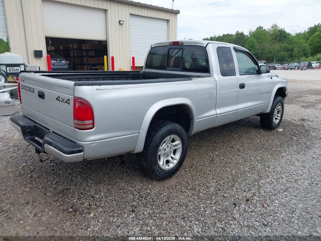 44840241 :رقم المزاد ، 1B7GG32N82S663294 vin ، 2002 Dodge Dakota Sport مزاد بيع