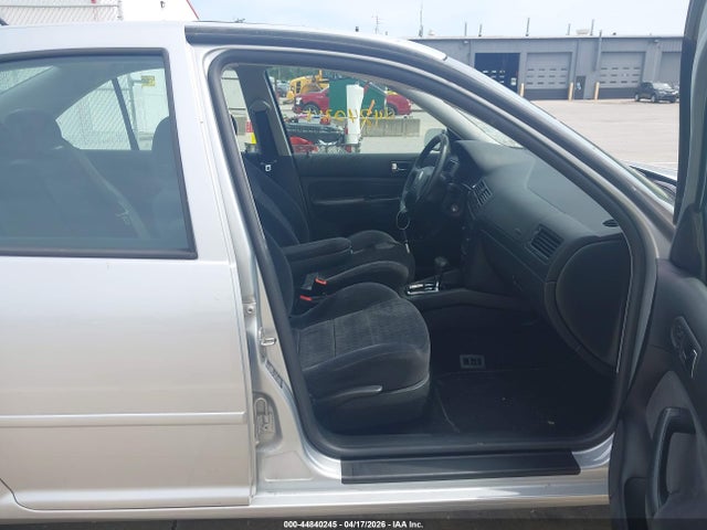 44840245 :رقم المزاد ، 3VWSB69M82M166288 vin ، 2002 Volkswagen Jetta Gls مزاد بيع