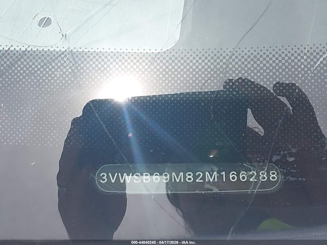44840245 :رقم المزاد ، 3VWSB69M82M166288 vin ، 2002 Volkswagen Jetta Gls مزاد بيع