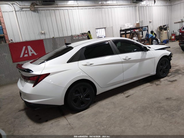 2022 Hyundai Elantra Sel მანქანა იყიდება აუქციონზე, vin: 5NPLM4AG8NH068268, აუქციონის ნომერი: 44840254