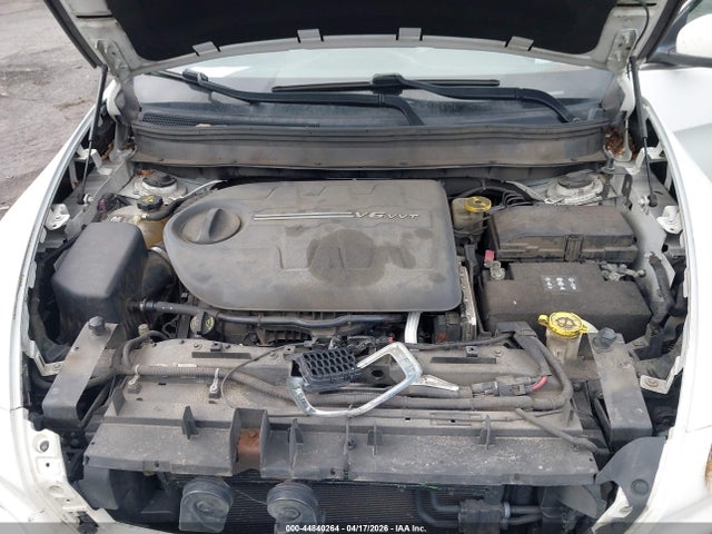 Продажа на аукционе авто 2015 Jeep Cherokee Latitude, vin: 1C4PJMCS3FW624378, номер лота: 44840264