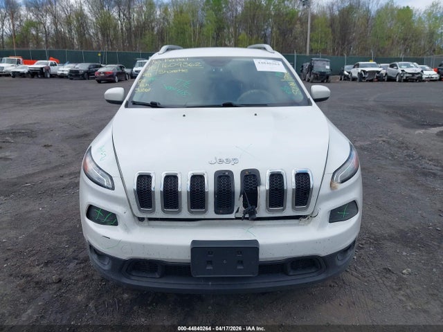 Продажа на аукционе авто 2015 Jeep Cherokee Latitude, vin: 1C4PJMCS3FW624378, номер лота: 44840264