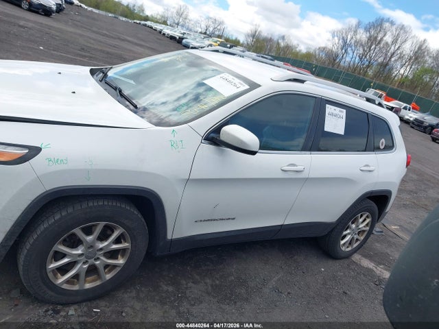 Продажа на аукционе авто 2015 Jeep Cherokee Latitude, vin: 1C4PJMCS3FW624378, номер лота: 44840264