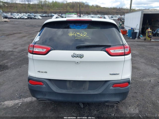 Продажа на аукционе авто 2015 Jeep Cherokee Latitude, vin: 1C4PJMCS3FW624378, номер лота: 44840264