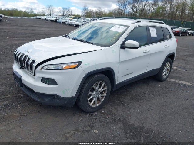 Продажа на аукционе авто 2015 Jeep Cherokee Latitude, vin: 1C4PJMCS3FW624378, номер лота: 44840264
