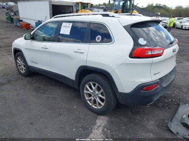 Продажа на аукционе авто 2015 Jeep Cherokee Latitude, vin: 1C4PJMCS3FW624378, номер лота: 44840264