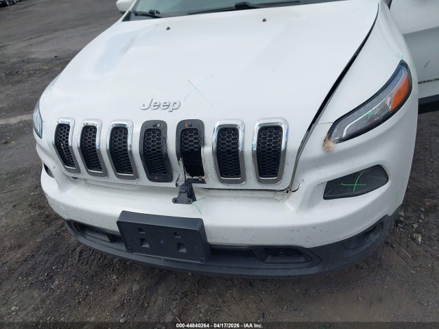 Продажа на аукционе авто 2015 Jeep Cherokee Latitude, vin: 1C4PJMCS3FW624378, номер лота: 44840264