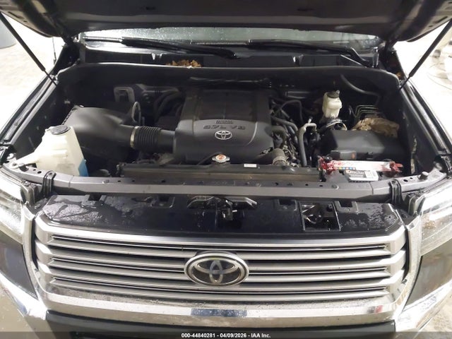 Продаж на аукціоні авто 2018 Toyota Tundra Limited 5.7l V8, vin: 5TFBW5F19JX695186, номер лоту: 44840281