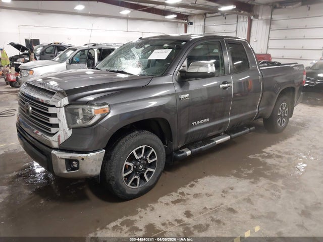 Продаж на аукціоні авто 2018 Toyota Tundra Limited 5.7l V8, vin: 5TFBW5F19JX695186, номер лоту: 44840281