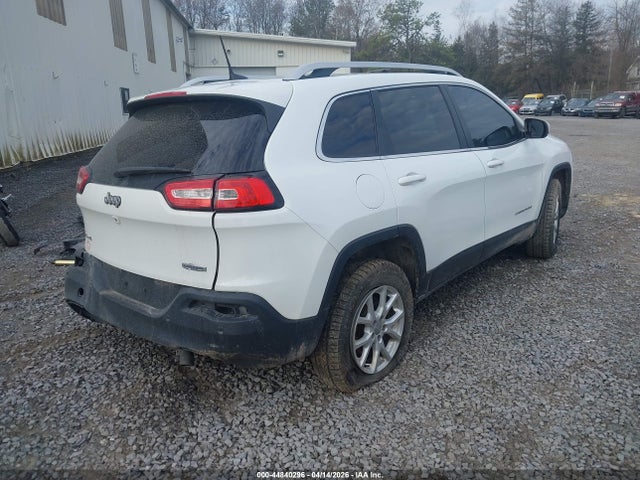 2016 Jeep Cherokee Latitude მანქანა იყიდება აუქციონზე, vin: 1C4PJMCB2GW361835, აუქციონის ნომერი: 44840296
