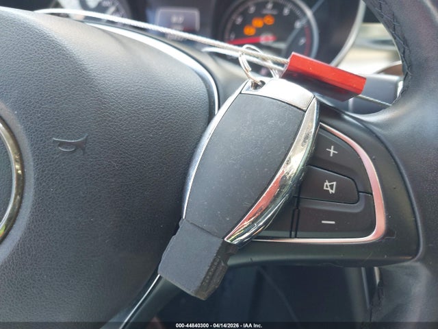 Продажа на аукционе авто 2017 Mercedes-benz C 300, vin: 55SWF4JB3HU208420, номер лота: 44840300