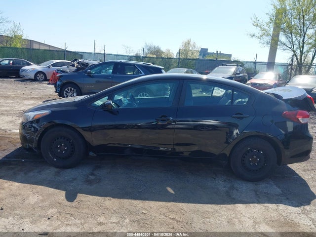 44840301 :رقم المزاد ، 3KPFK4A73HE043855 vin ، 2017 Kia Forte Lx مزاد بيع