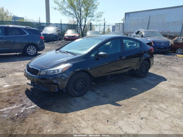 44840301 :رقم المزاد ، 3KPFK4A73HE043855 vin ، 2017 Kia Forte Lx مزاد بيع