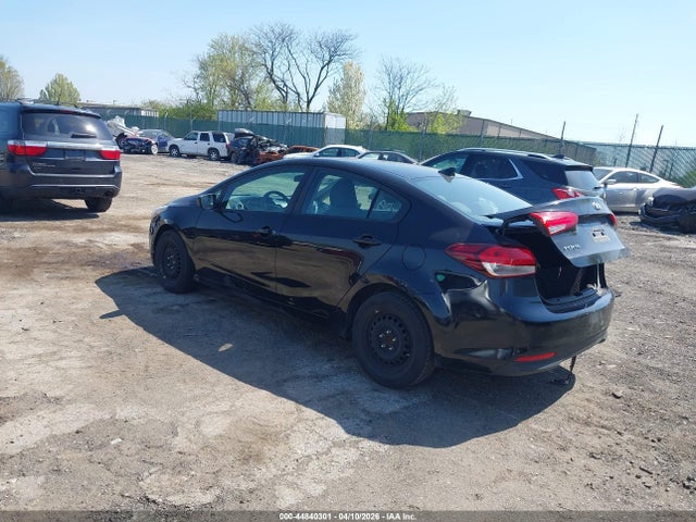 44840301 :رقم المزاد ، 3KPFK4A73HE043855 vin ، 2017 Kia Forte Lx مزاد بيع