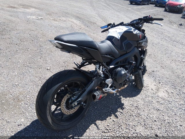 44840315 :رقم المزاد ، JYARN53E7JA002820 vin ، 2018 Yamaha Mt09 مزاد بيع