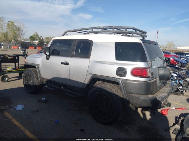 44840336 :رقم المزاد ، JTEZU11F18K006888 vin ، 2008 Toyota Fj Cruiser مزاد بيع