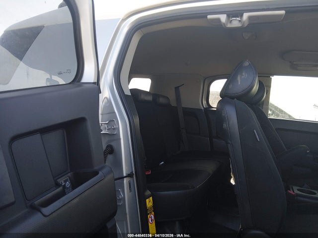 44840336 :رقم المزاد ، JTEZU11F18K006888 vin ، 2008 Toyota Fj Cruiser مزاد بيع