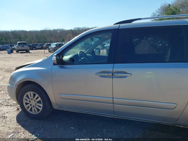 2011 Kia Sedona Lx მანქანა იყიდება აუქციონზე, vin: KNDMG4C72B6410537, აუქციონის ნომერი: 44840339