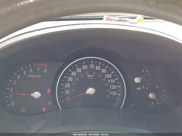 2011 Kia Sedona Lx მანქანა იყიდება აუქციონზე, vin: KNDMG4C72B6410537, აუქციონის ნომერი: 44840339