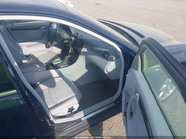 Aukcja sprzedaży 2004 Mercedes-benz C 240 4matic, vin: WDBRF81J64F555631, numer aukcji: 44840360
