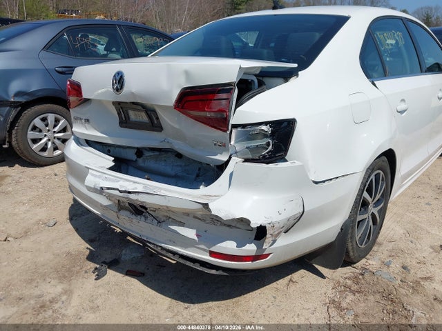 2018 Volkswagen Jetta 1.4t Se/1.4t Wolfsburg Edition მანქანა იყიდება აუქციონზე, vin: 3VWDB7AJ9JM260548, აუქციონის ნომერი: 44840378