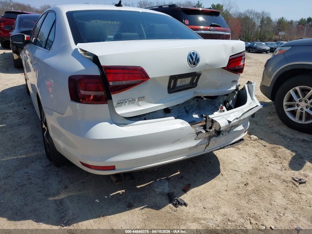 2018 Volkswagen Jetta 1.4t Se/1.4t Wolfsburg Edition მანქანა იყიდება აუქციონზე, vin: 3VWDB7AJ9JM260548, აუქციონის ნომერი: 44840378