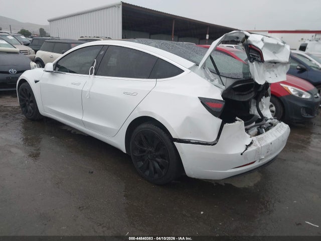 2018 Tesla Model 3 Long Range/mid Range მანქანა იყიდება აუქციონზე, vin: 5YJ3E1EA0JF168732, აუქციონის ნომერი: 44840383