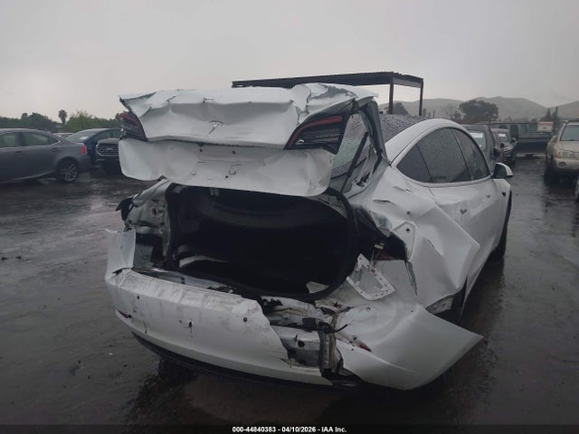 2018 Tesla Model 3 Long Range/mid Range მანქანა იყიდება აუქციონზე, vin: 5YJ3E1EA0JF168732, აუქციონის ნომერი: 44840383