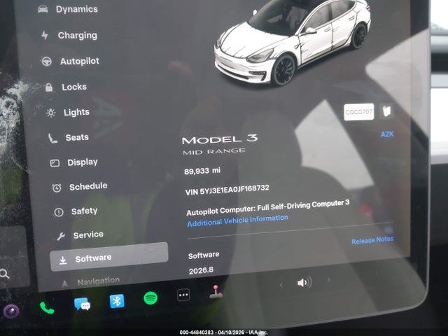 2018 Tesla Model 3 Long Range/mid Range მანქანა იყიდება აუქციონზე, vin: 5YJ3E1EA0JF168732, აუქციონის ნომერი: 44840383