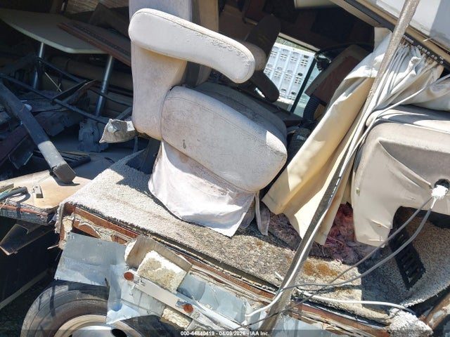 44840419 :رقم المزاد ، 1F64F5DY8D0A13021 vin ، 2013 Ford F53 مزاد بيع