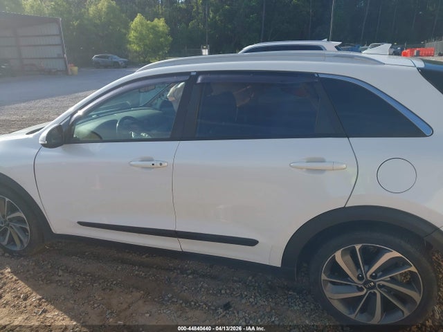 2018 Kia Niro Touring მანქანა იყიდება აუქციონზე, vin: KNDCE3LC4J5125335, აუქციონის ნომერი: 44840440