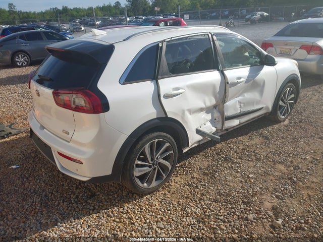 2018 Kia Niro Touring მანქანა იყიდება აუქციონზე, vin: KNDCE3LC4J5125335, აუქციონის ნომერი: 44840440