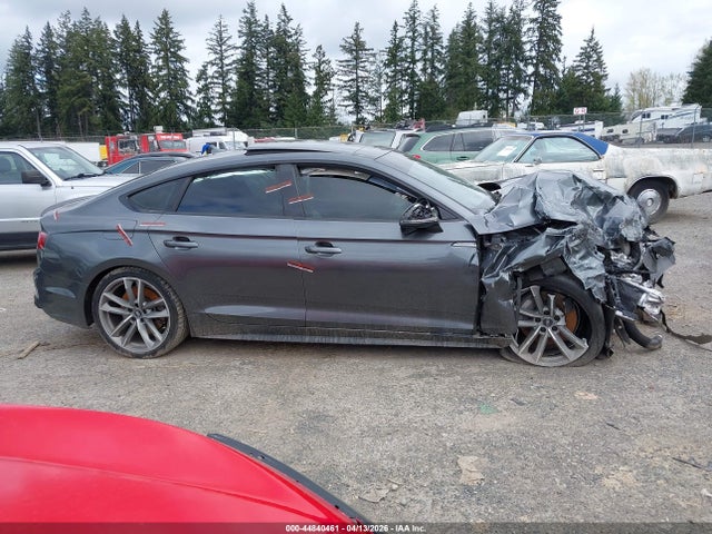 2019 Audi A5 45 Premium მანქანა იყიდება აუქციონზე, vin: WAUENCF59KA099889, აუქციონის ნომერი: 44840461